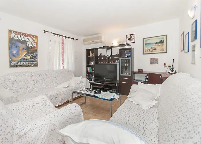 Maksim Daire Rogoznica (Sibenik-Knin)